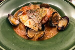 アーティストが愛する“八坂飯”！クリエイティブを刺激する食事とは。